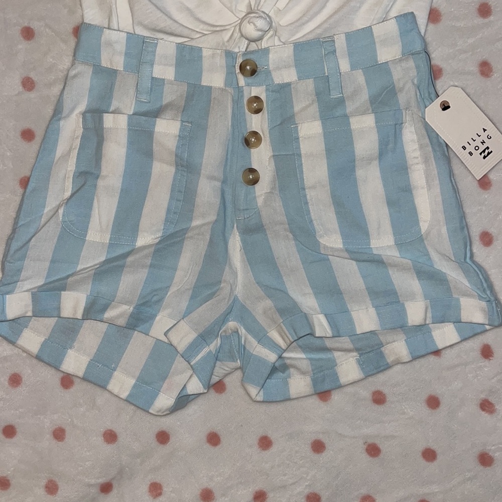 Billabong Outfit - Picture 4 of 8